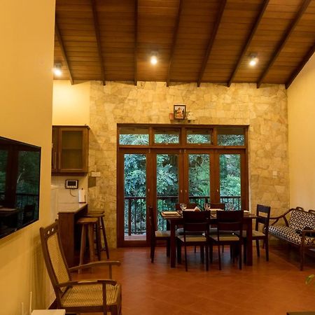 Aronka Homestay 캔디 외부 사진