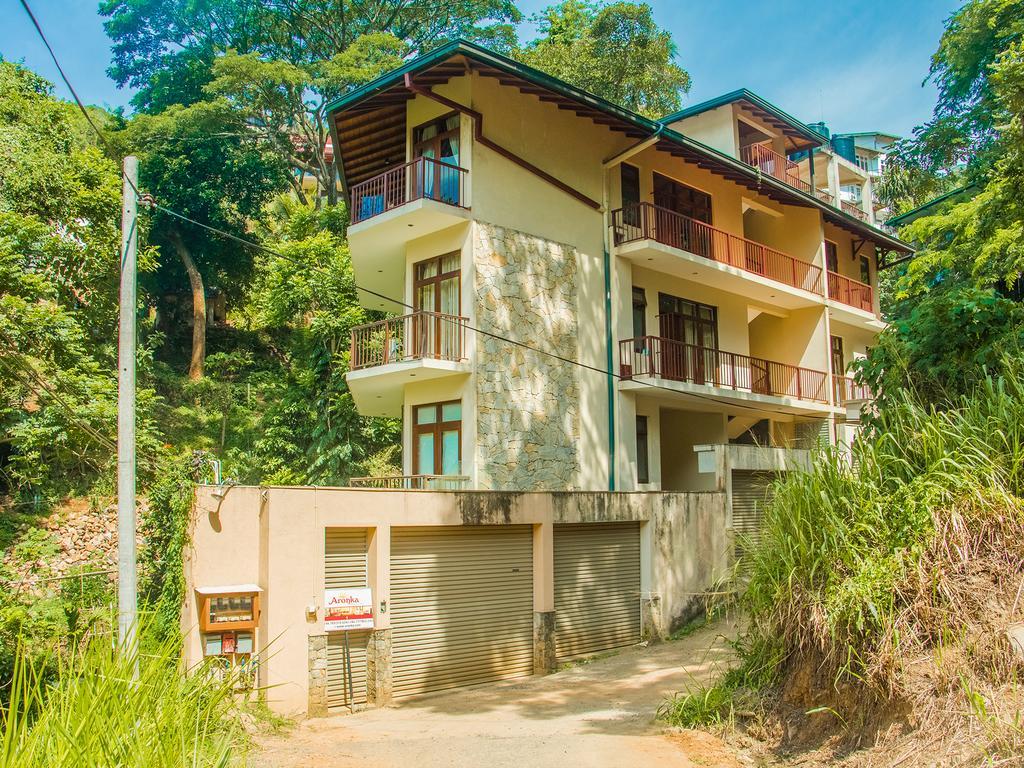 Aronka Homestay 캔디 외부 사진