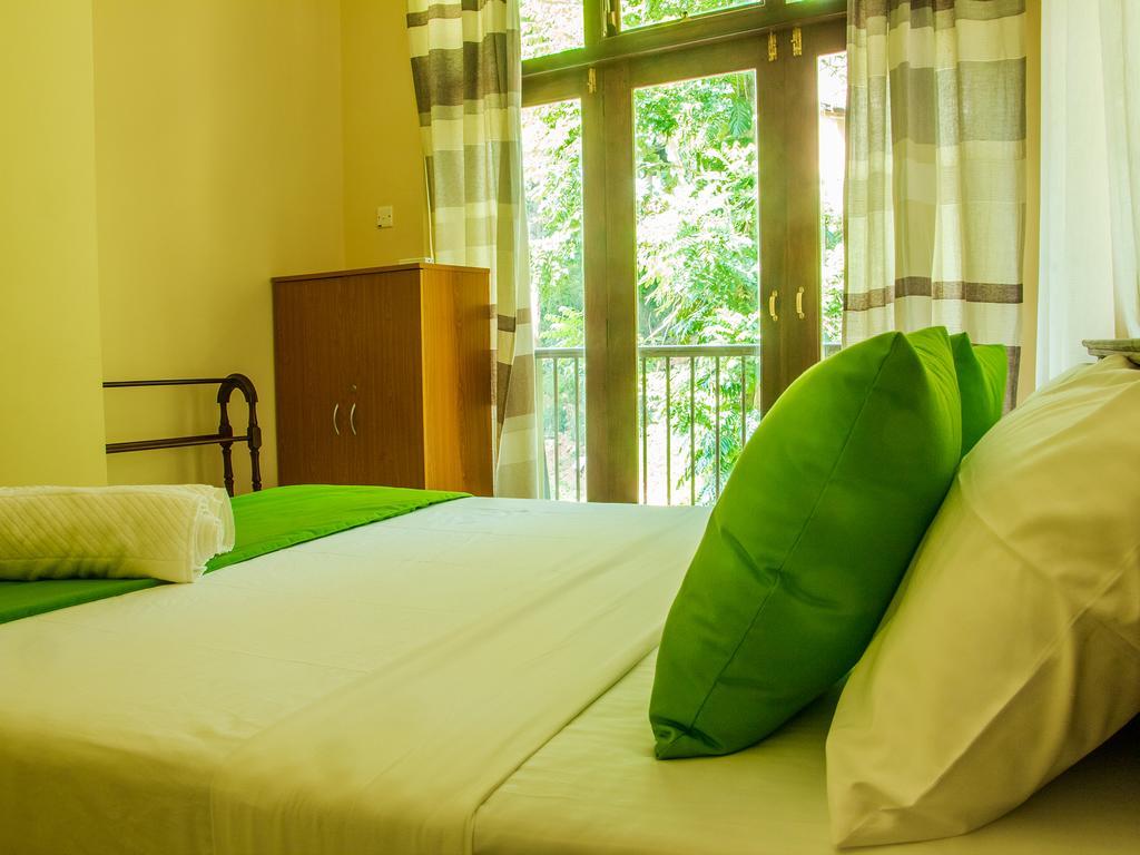 Aronka Homestay 캔디 외부 사진