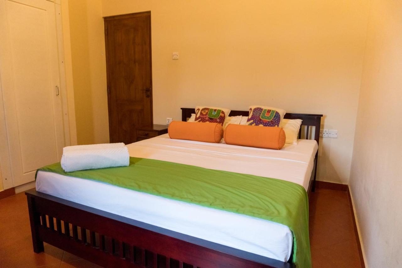 Aronka Homestay 캔디 외부 사진