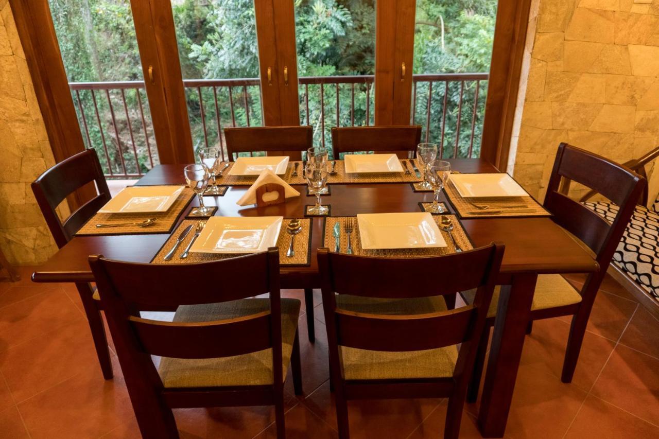 Aronka Homestay 캔디 외부 사진